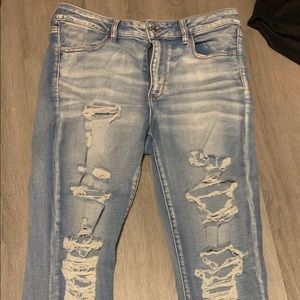 Size 12 American Eagle Jeans. Worn twice.